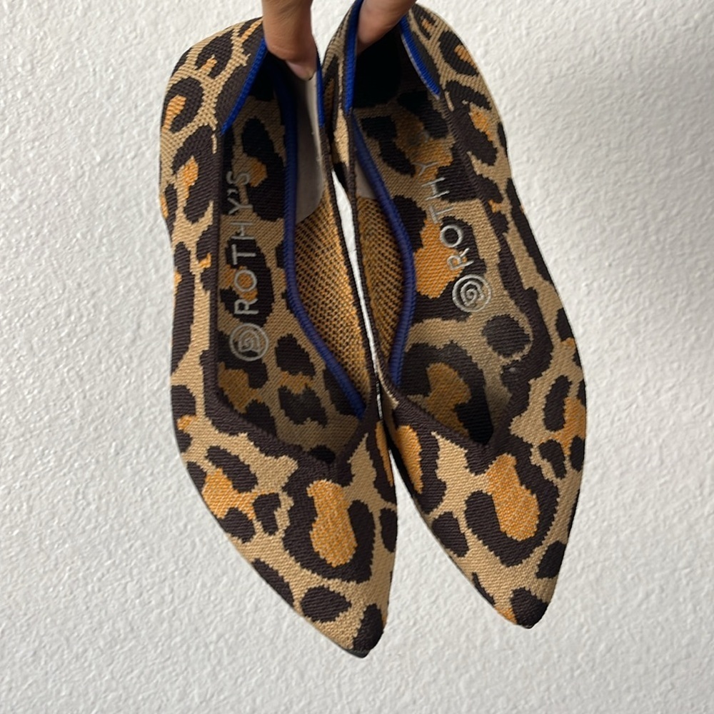 Rothys Pointed Cheetah Print Flats Size 6.5 - image 2